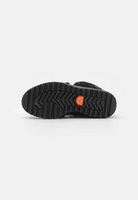 Sorel Ona Ava Alpine Boots- Black/Chalk