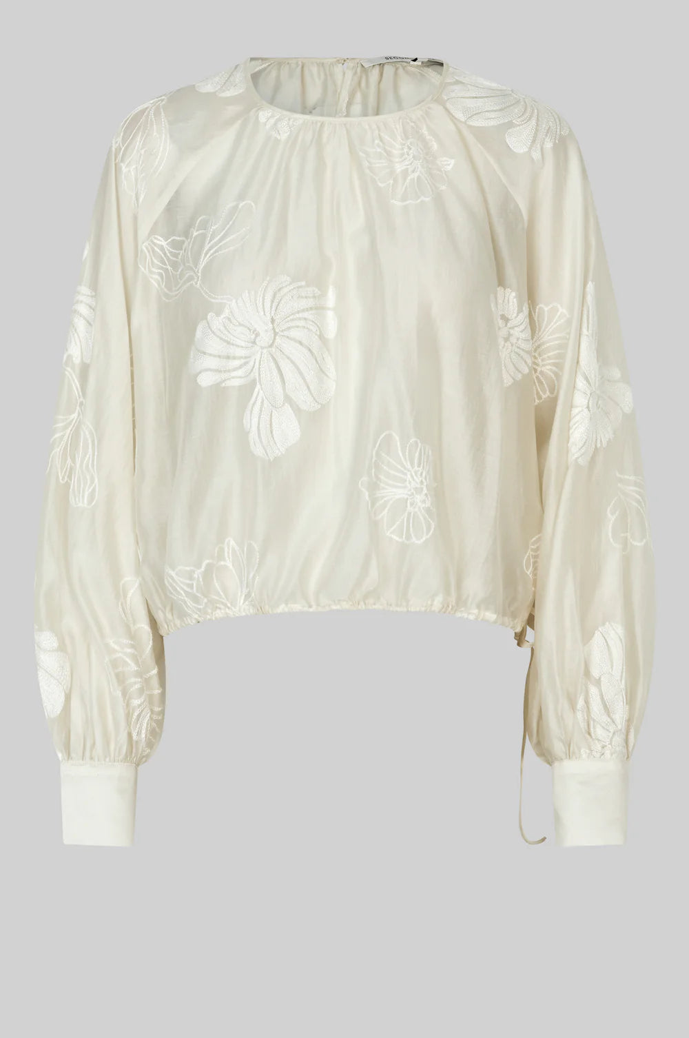 Second Female Tofu Veria Blouse