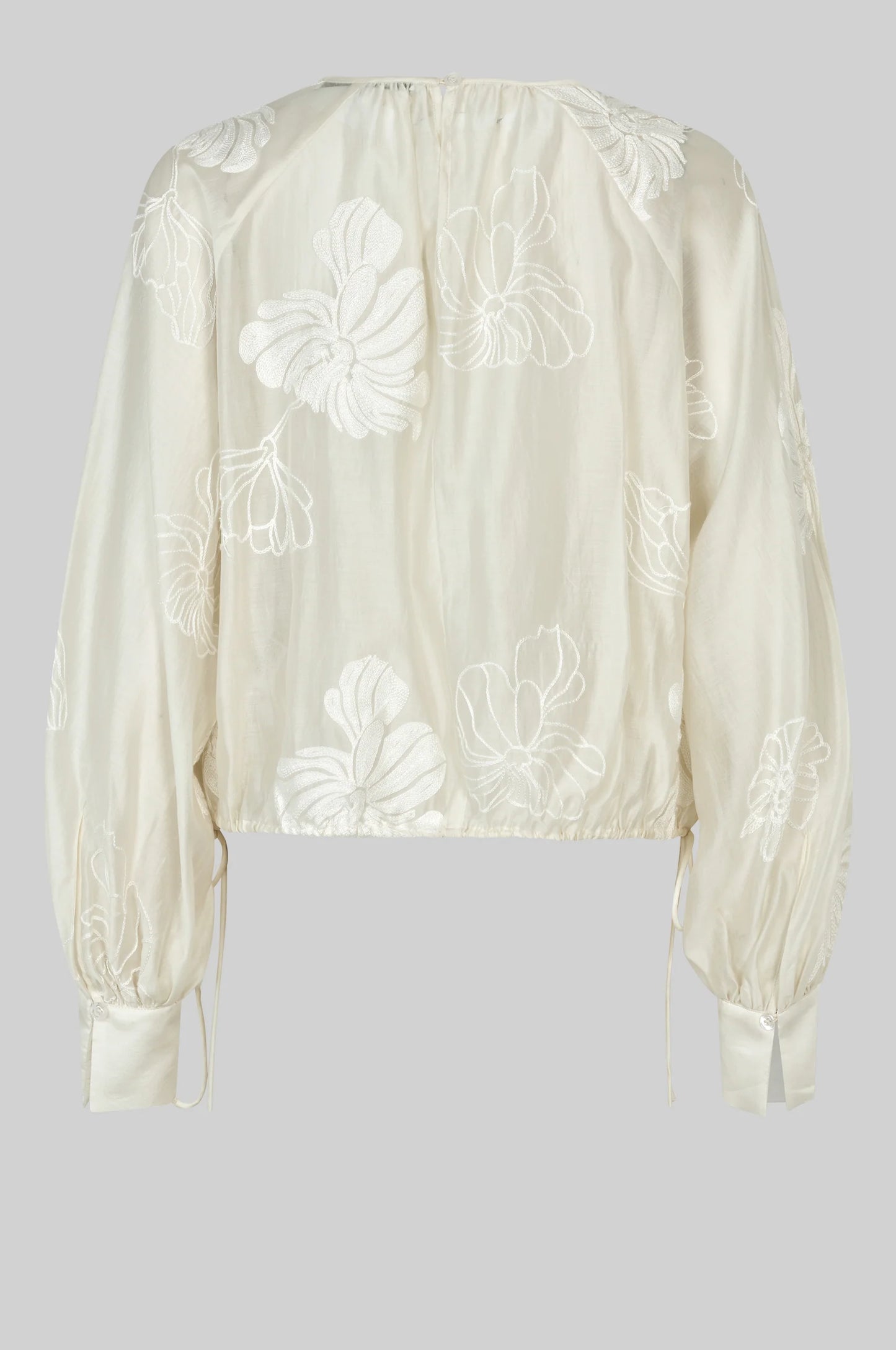 Second Female Tofu Veria Blouse
