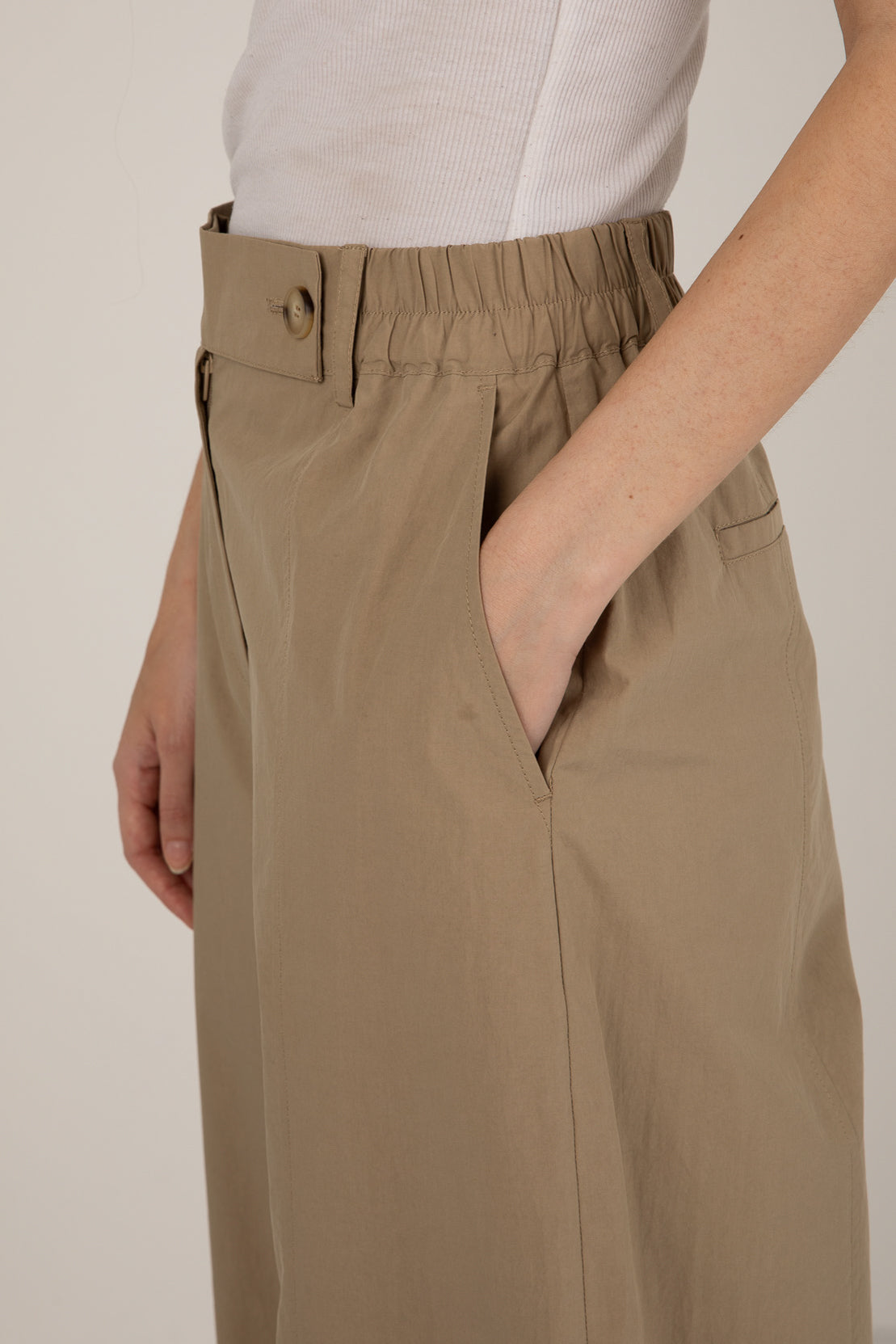 Vivere Sand Thea Barrel Leg Trouser
